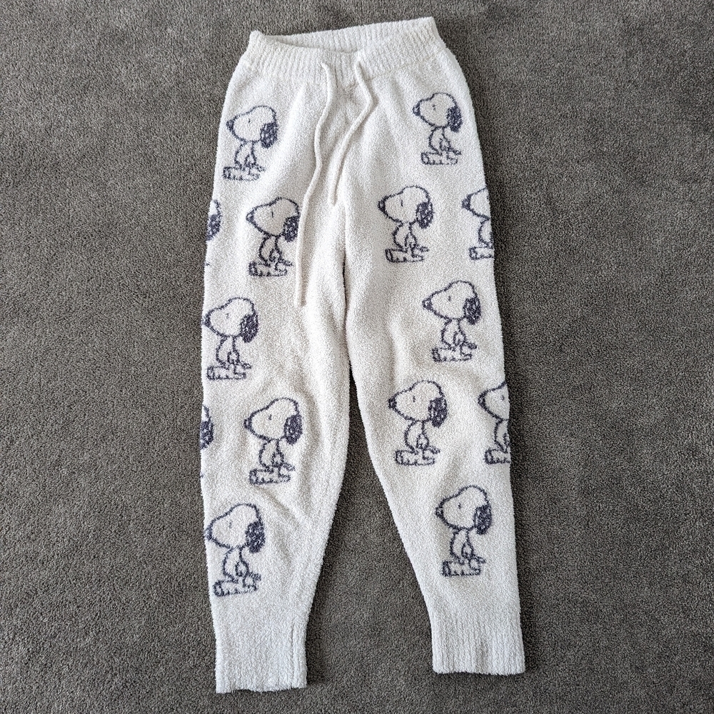 Chinstudio Cozy Knit Character Print Lounge Pants in Ivory - Medium